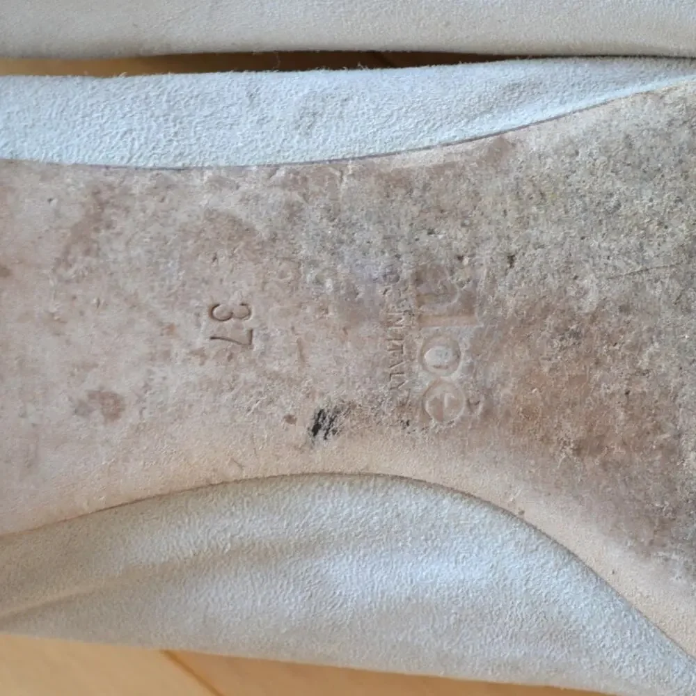 Chloe Lauren Flats in Elephant Grey Suede Size 7